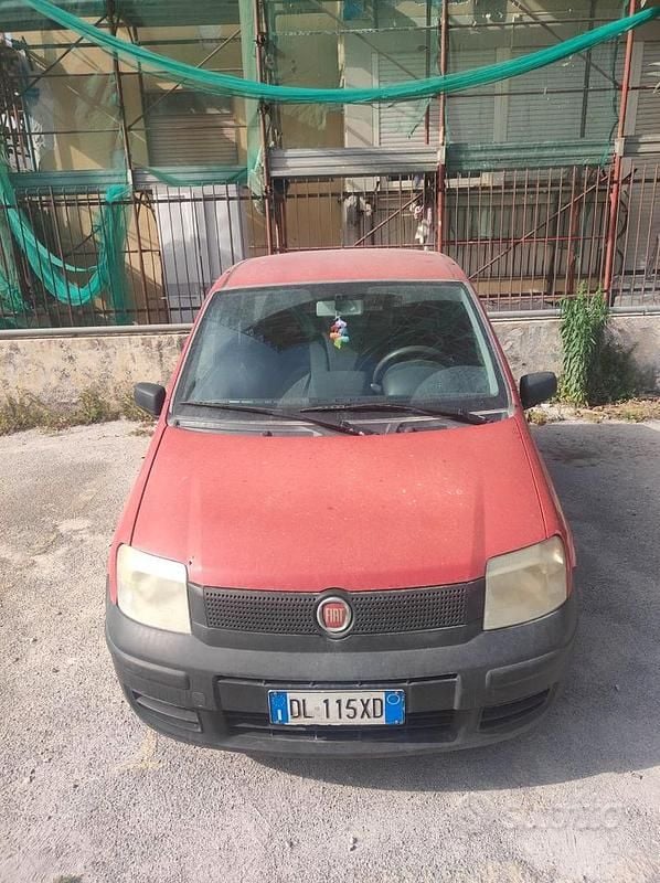 Usata Fiat Panda 70 CV (51 kW) 2007 Rosso Utilitaria