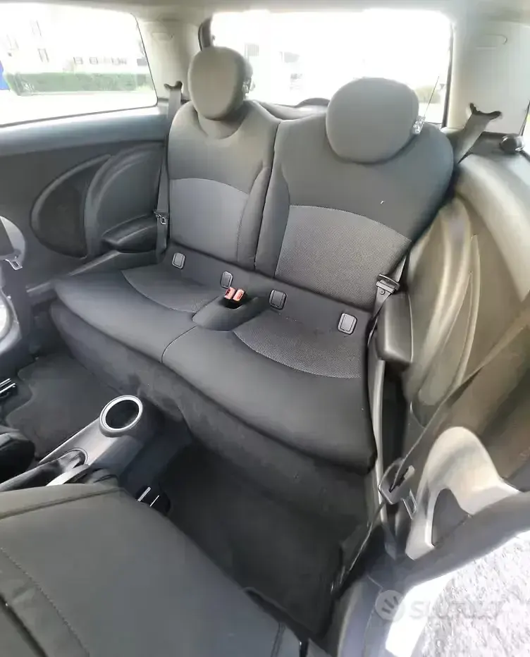 Usata Mini Cooper D Pepper 109 CV (80 kW) 2008 Utilitaria