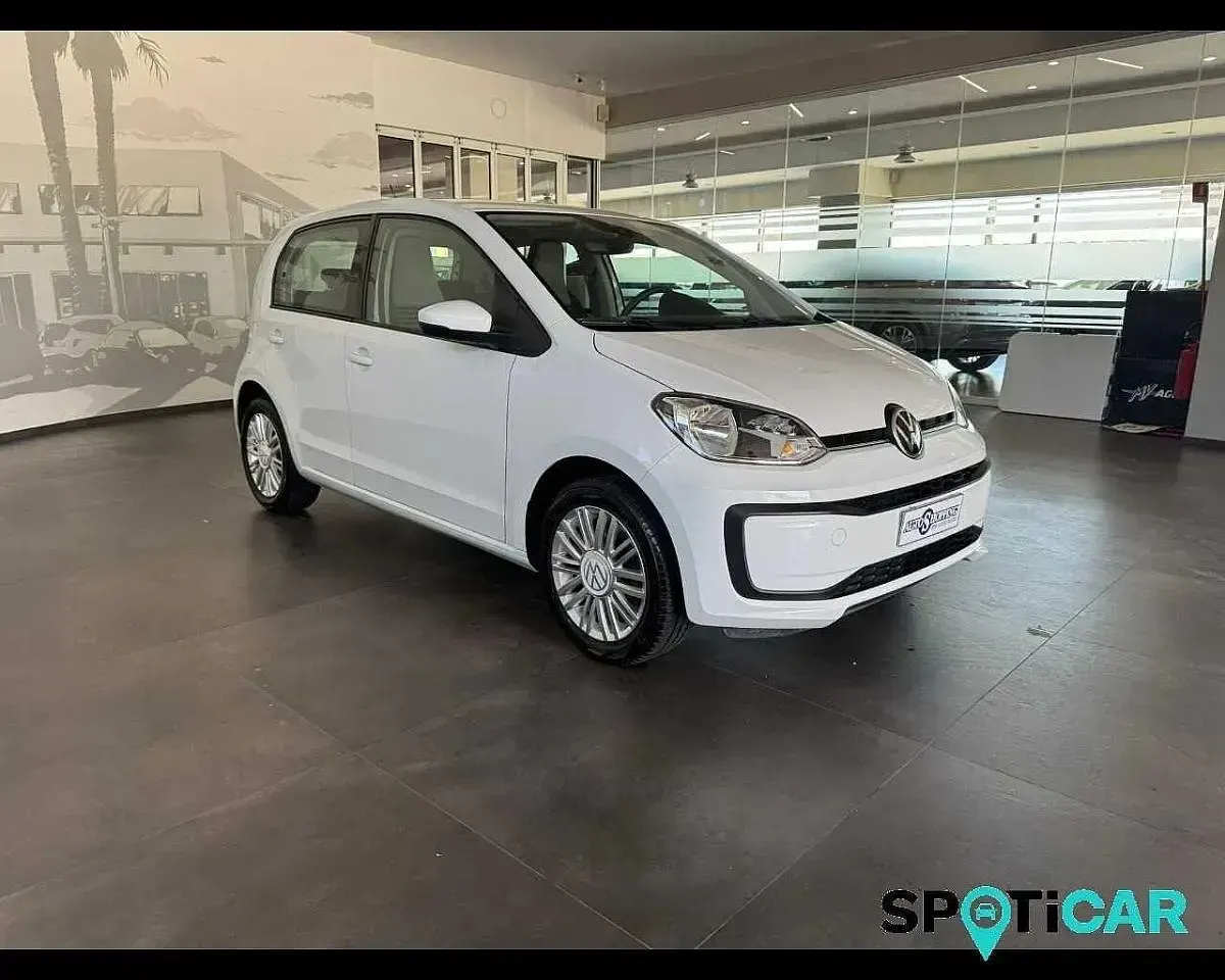 Begagnad VW up! move up! 65 HK (47 kW) 2023 Vit Halvkombi