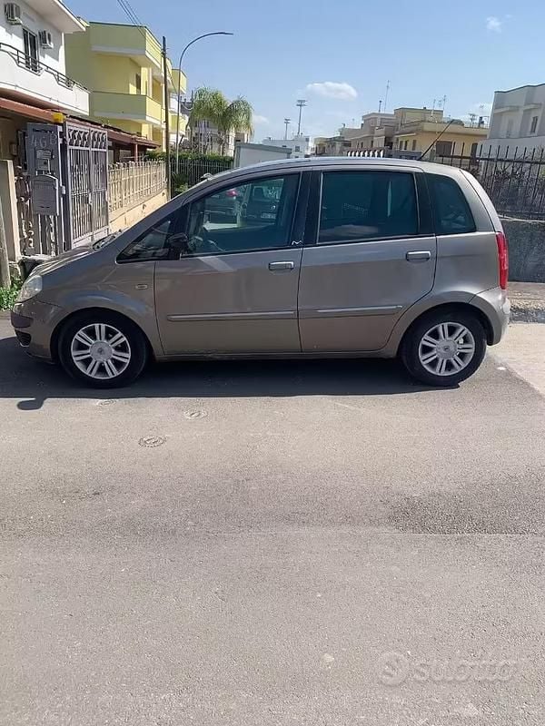 Usata Lancia Musa 2005 Verde Monovolume