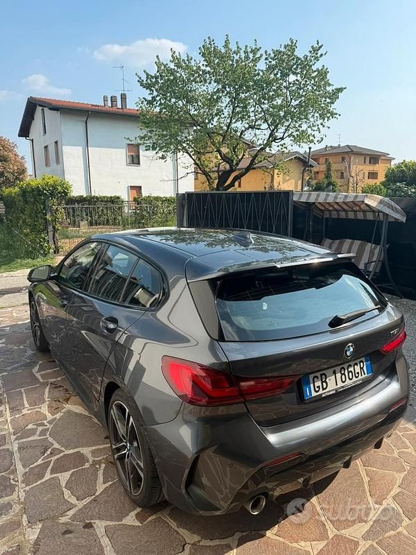 Usata BMW 118 M Sport 136 CV (100 kW) 2020 Grigio Utilitaria