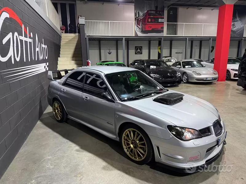 Usata Subaru Impreza 280 CV (205 kW) 2006 Grigio Berlina