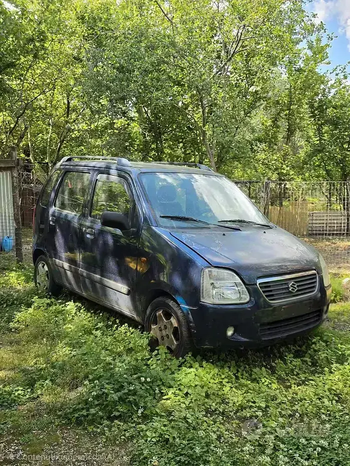 Usata Suzuki Wagon R+ 76 CV (55 kW) 2003 Bluazzurro Monovolume
