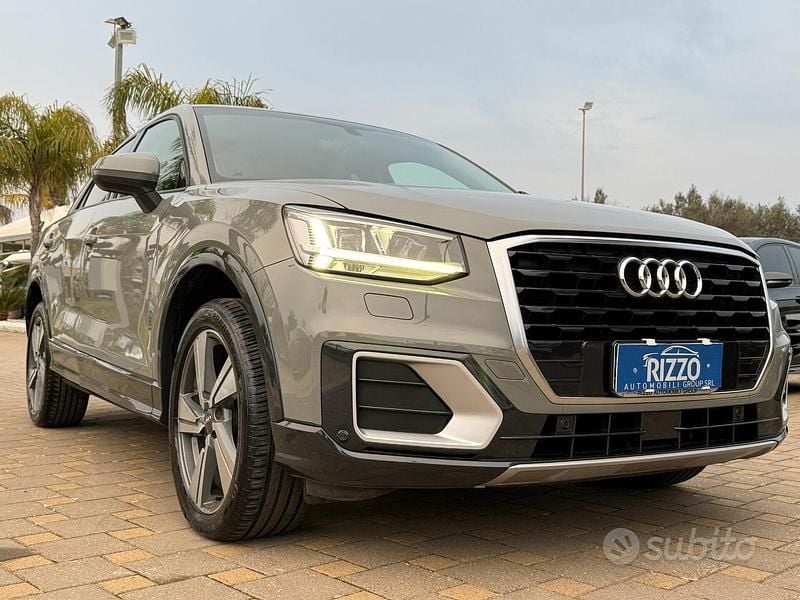 Usata Audi Q2 S-Line 116 CV (85 kW) 2020 Grigio SUV