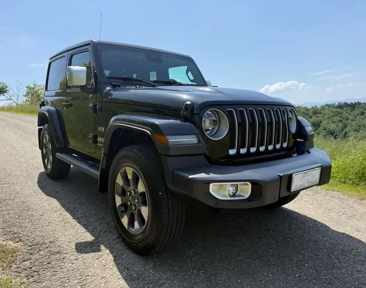 Usata Jeep Wrangler Overland 272 CV (200 kW) 2019 Nero SUV
