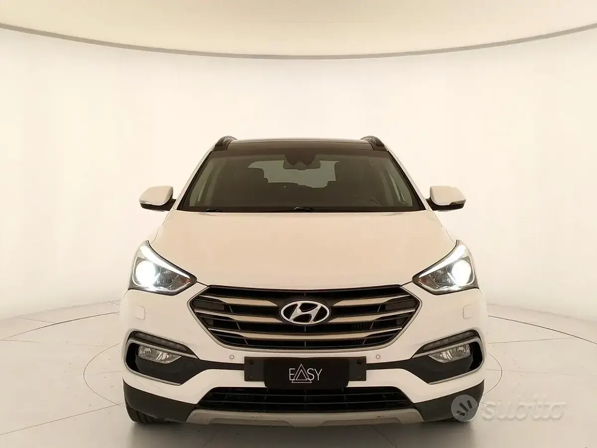 Usata Hyundai Santa Fe Xpossible 200 CV (147 kW) 2017 Bianco SUV