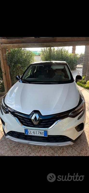 Usata Renault Captur 100 CV (73 kW) 2023 Bianco SUV