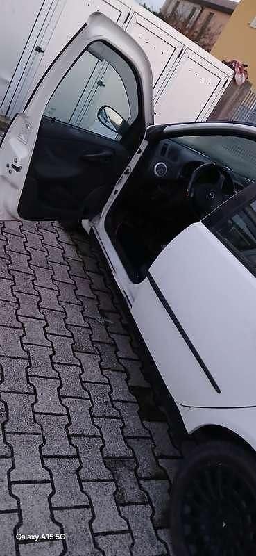 Usata Fiat Punto Classica 69 CV (50 kW) 2007 Berlina