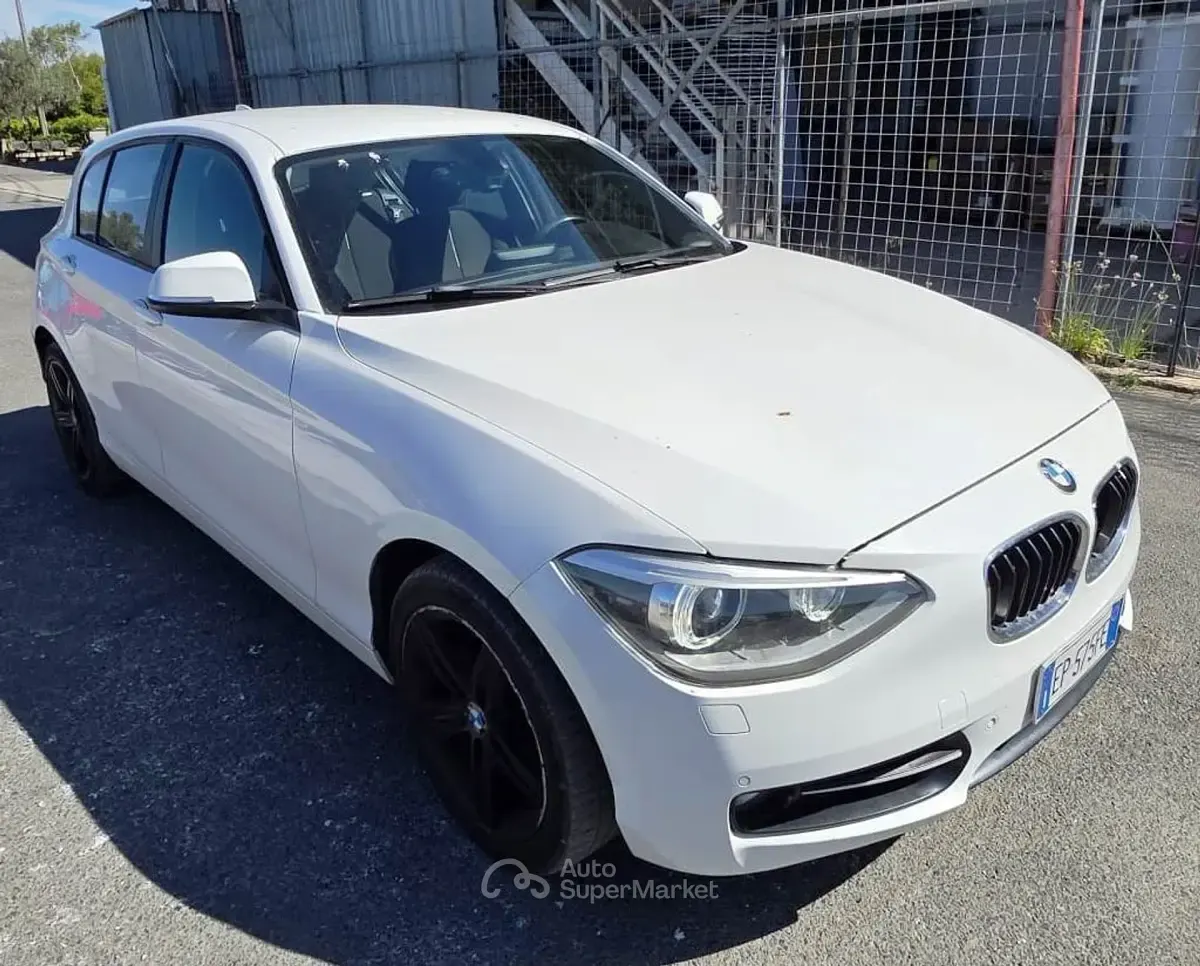 Begagnad BMW 118 143 HK (105 kW) 2012 Halvkombi