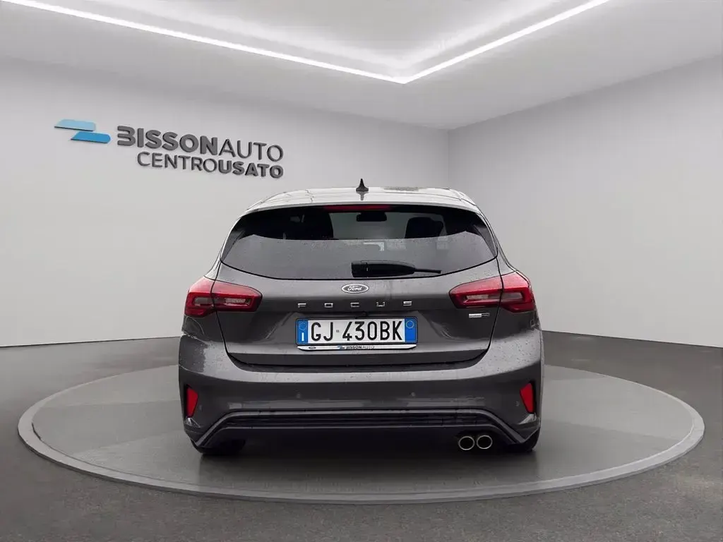 Usata Ford Focus ST-Line 125 CV (91 kW) 2022 Grigio Berlina