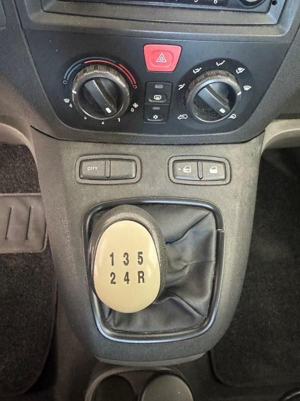 Usata Fiat Idea 80 CV (58 kW) 2007 Argento Monovolume