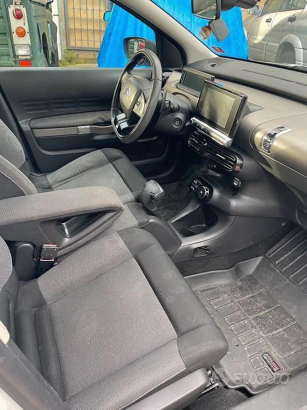 Usata Citroën C4 Cactus 92 CV (67 kW) 2014 Bianco Utilitaria