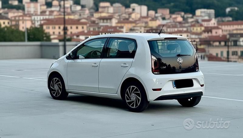 Usata VW up! 60 CV (44 kW) 2019 Bianco Utilitaria