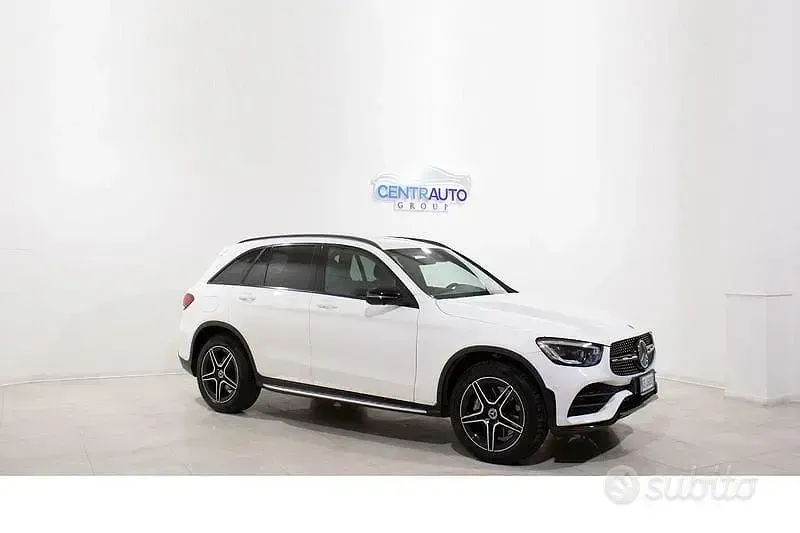 Begagnad Mercedes GLC220 Premium Plus 194 HK (142 kW) 2021 Vit SUV