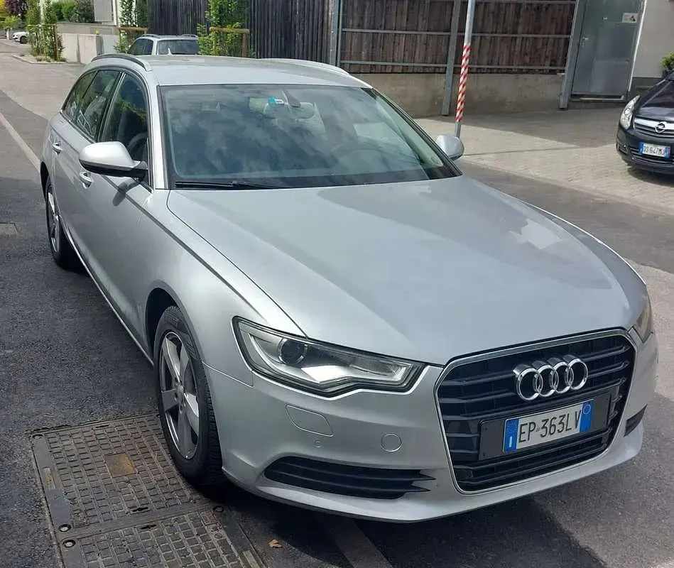 Usata Audi A6 177 CV (130 kW) 2012 Grigio Station wagon