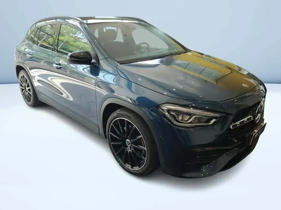 Usata Mercedes GLA200 Premium 150 CV (110 kW) 2023 Blu SUV