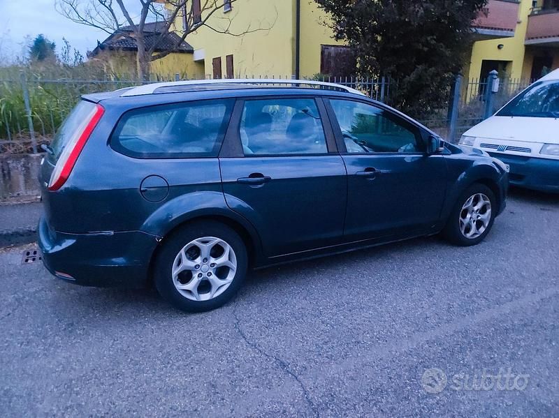 Usata Ford Focus 100 CV (73 kW) 2009 Station wagon