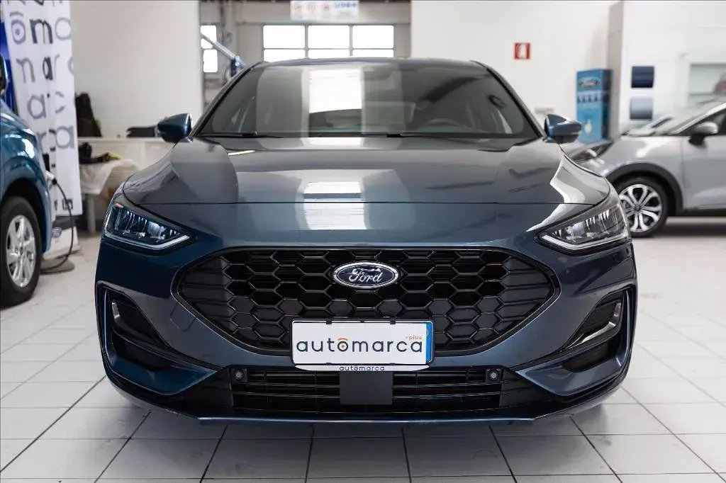 Usata Ford Focus ST-Line 125 CV (91 kW) 2022 Blu metallizzato Berlina