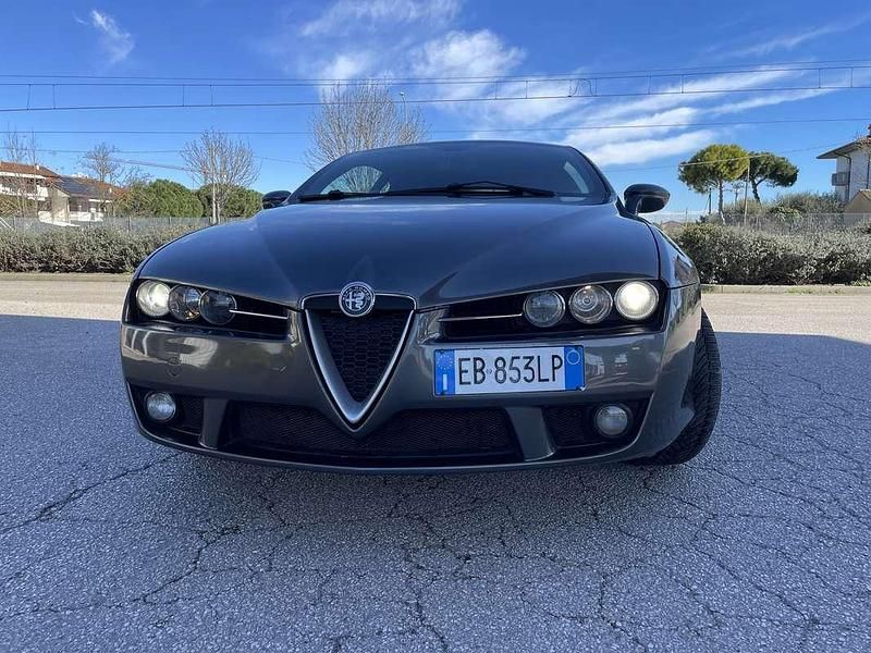 Usata Alfa Romeo Brera 170 CV (125 kW) 2010 Grigio Coupé