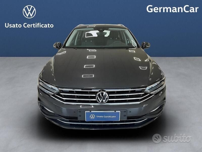 Usata VW Passat Business 150 CV (110 kW) 2023 Grigio Station wagon