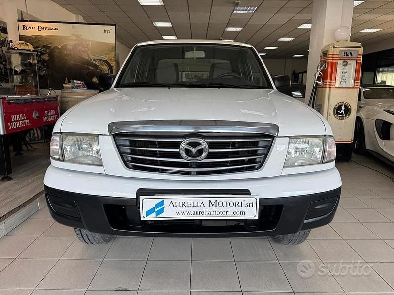 Usata Mazda BT-50 101 CV (74 kW) 2004 Bianco Pick-up