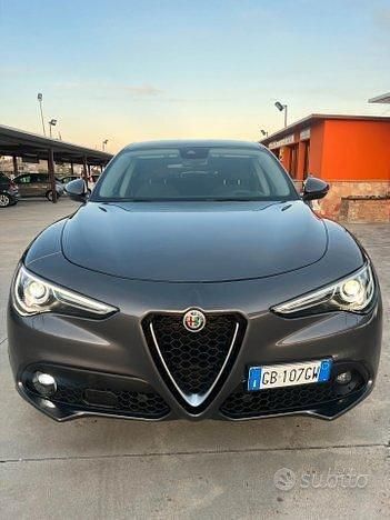 Usata Alfa Romeo Stelvio Super 190 CV (139 kW) 2020 Grigio SUV