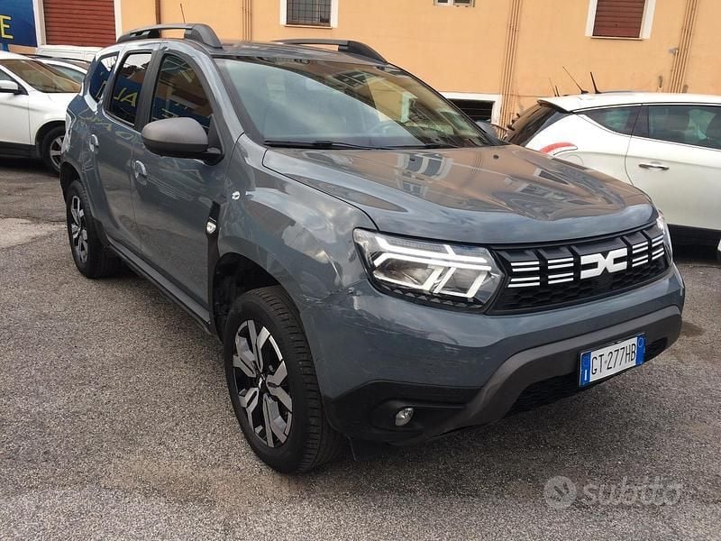 Usata Dacia Duster 101 CV (74 kW) 2024 Grigio Station wagon