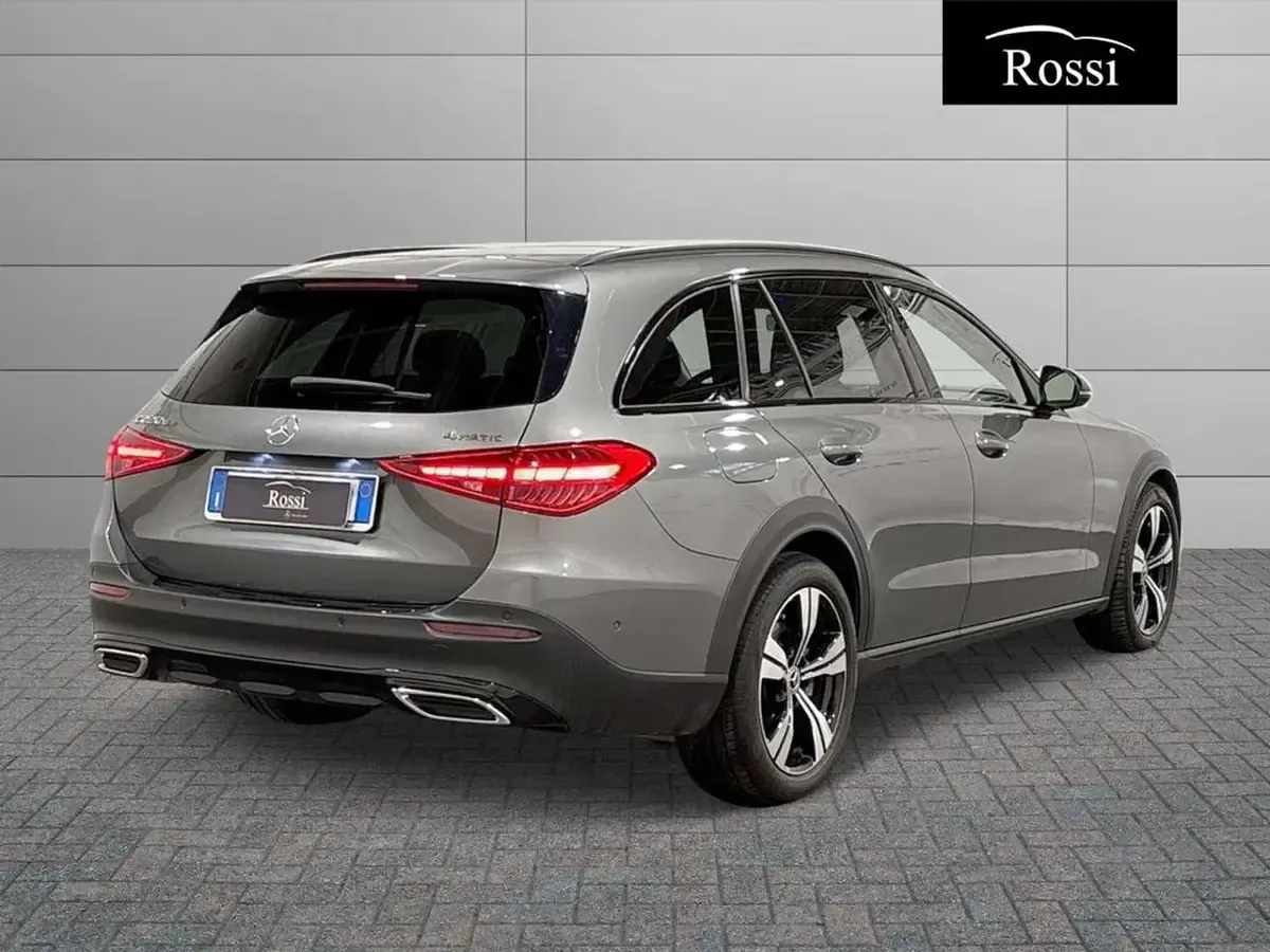 Usata Mercedes C220 Advanced 197 CV (144 kW) 2024 Grigio medio metallizzato Station wagon