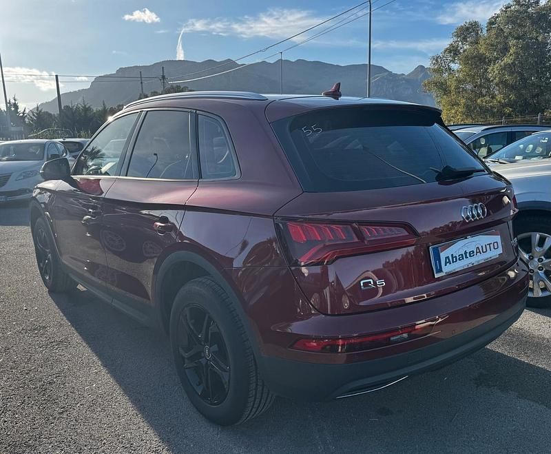 Usata Audi Q5 S-line plus 163 CV (119 kW) 2019 Rosso SUV