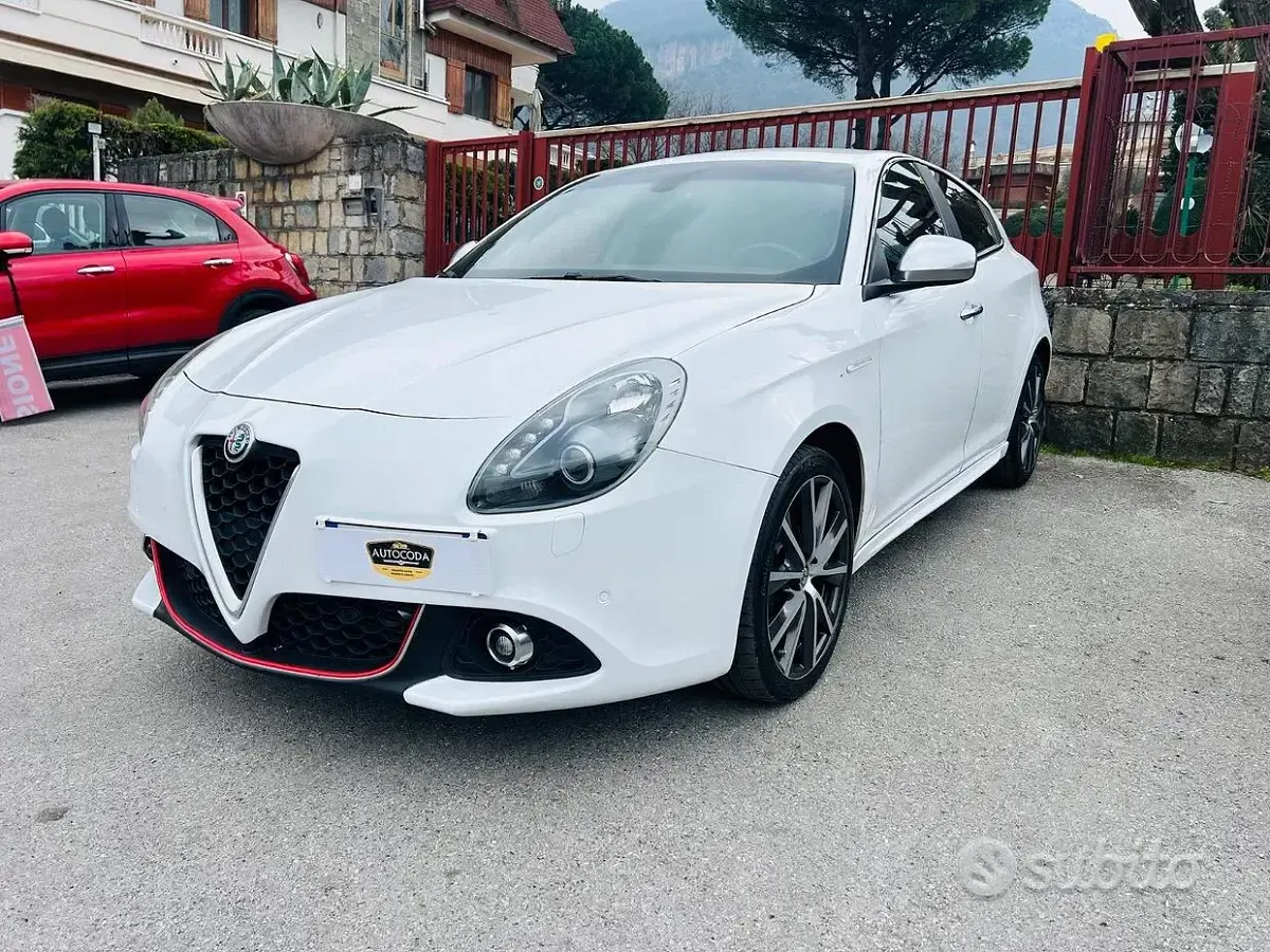 Usata Alfa Romeo Giulietta 120 CV (88 kW) 2019 Bianco Utilitaria