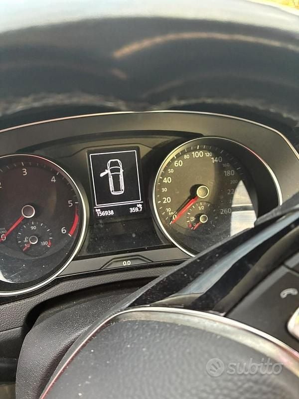 Usata VW Passat Comfortline 150 CV (110 kW) 2018 Grigio Berlina