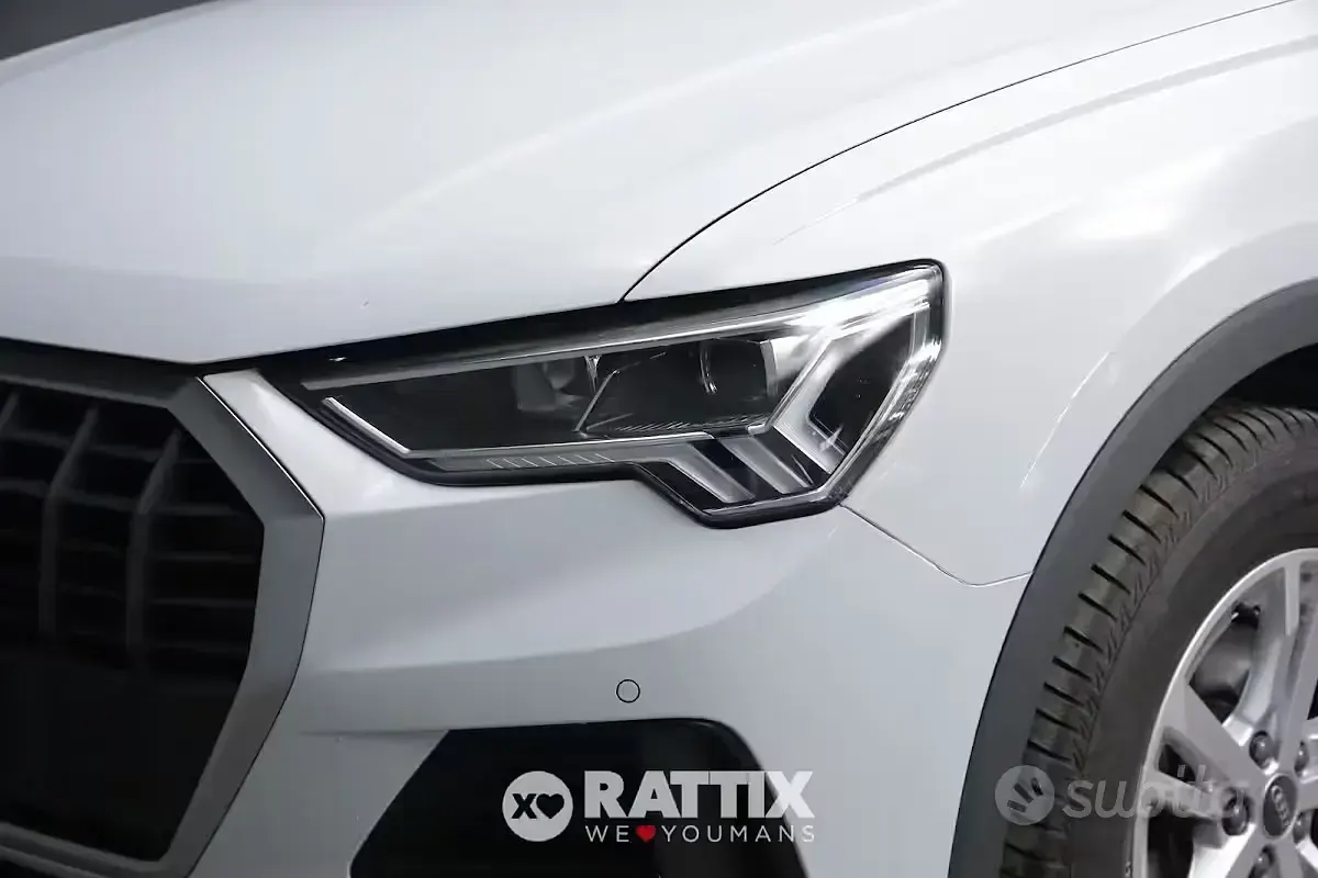 Usata Audi Q3 Business 150 CV (110 kW) 2023 Bianco ghiaccio SUV