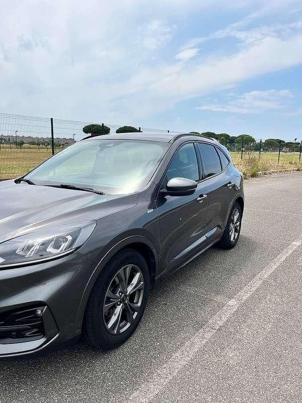 Usata Ford Kuga ST-Line 120 CV (88 kW) 2022 Grigio SUV