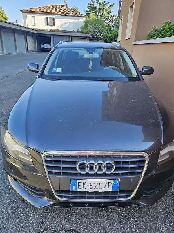 Usata Audi A4 Advanced Plus 143 CV (105 kW) 2011 Grigio Station wagon