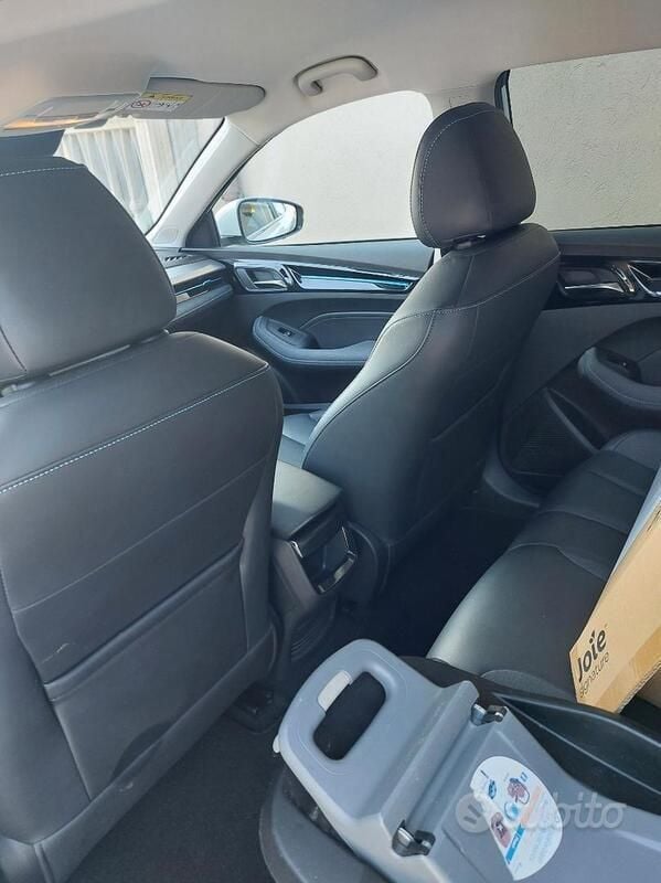 Usata MG MG5 EV 169 kW (231 CV) 2023 Bianco Station wagon