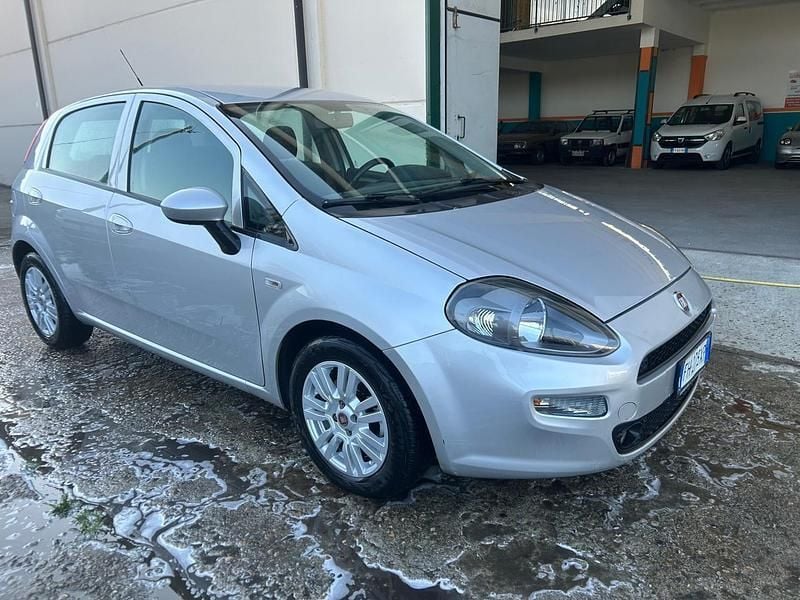 Usata Fiat Punto Street 95 CV (69 kW) 2017 Grigio Utilitaria
