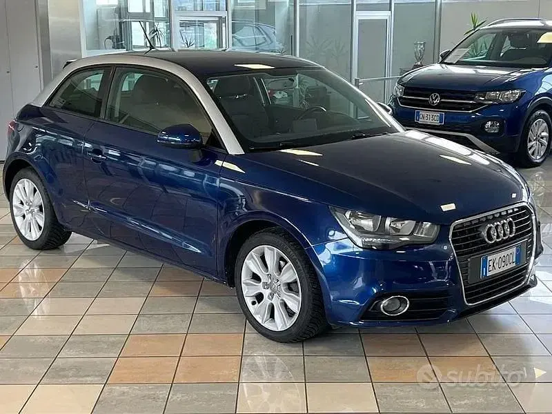 Usata Audi A1 Attraction 86 CV (63 kW) 2011 Blu/azzurro Utilitaria