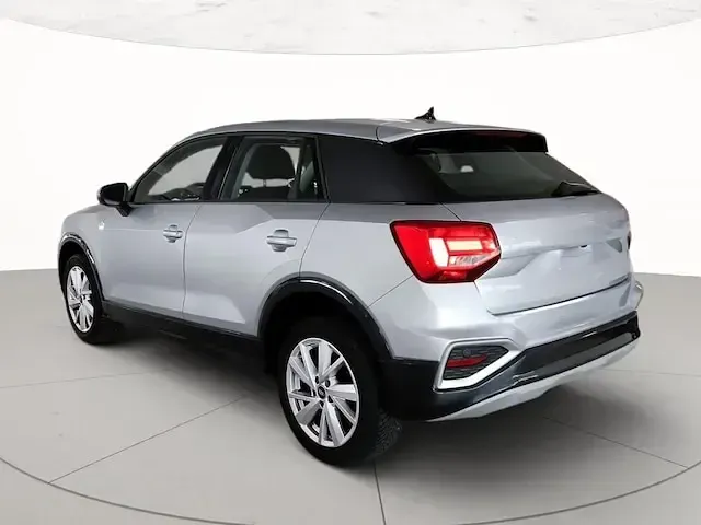Usata Audi Q2 Advanced Plus 150 CV (110 kW) 2023 Argento floret metallizzato SUV