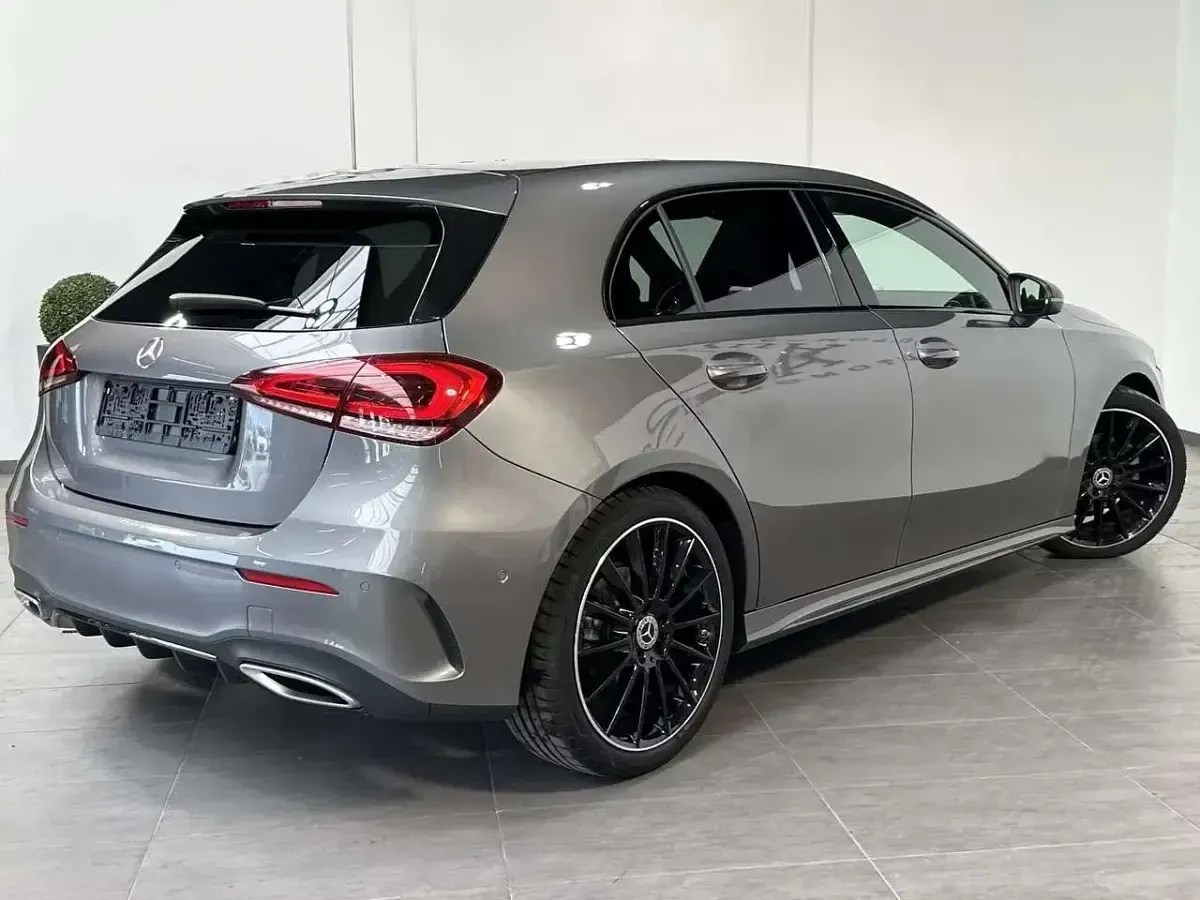 Usata Mercedes A180 Advanced Plus 136 CV (100 kW) 2023 Mountain gray Berlina