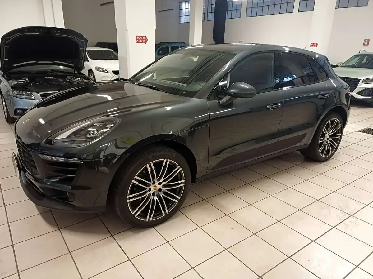 Usata Porsche Macan 252 CV (185 kW) 2018 Grigio SUV