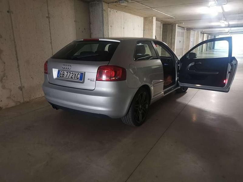 Usata Audi 200 Ambiente 200 CV (147 kW) 2010 Argento Berlina