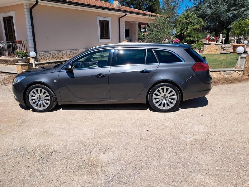 Usata Opel Insignia 160 CV (117 kW) 2010 Berlina