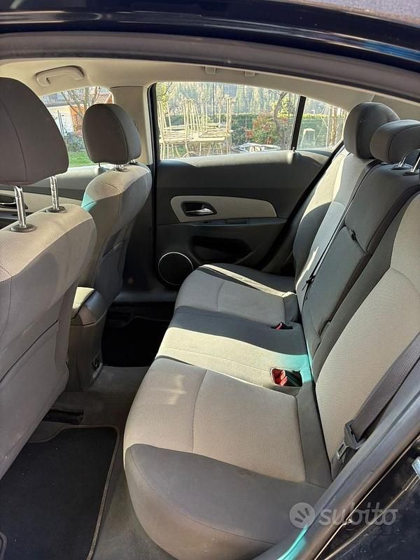 Usata Chevrolet Cruze 150 CV (110 kW) 2010 Blu Berlina