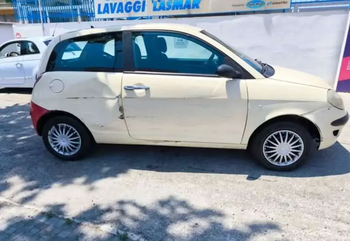 Usata Lancia Ypsilon 69 CV (50 kW) 2006 Utilitaria