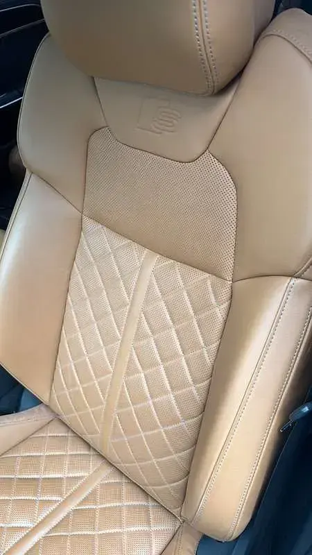 Usata Audi A8 Design 286 CV (210 kW) 2024 Blu/azzurro Berlina