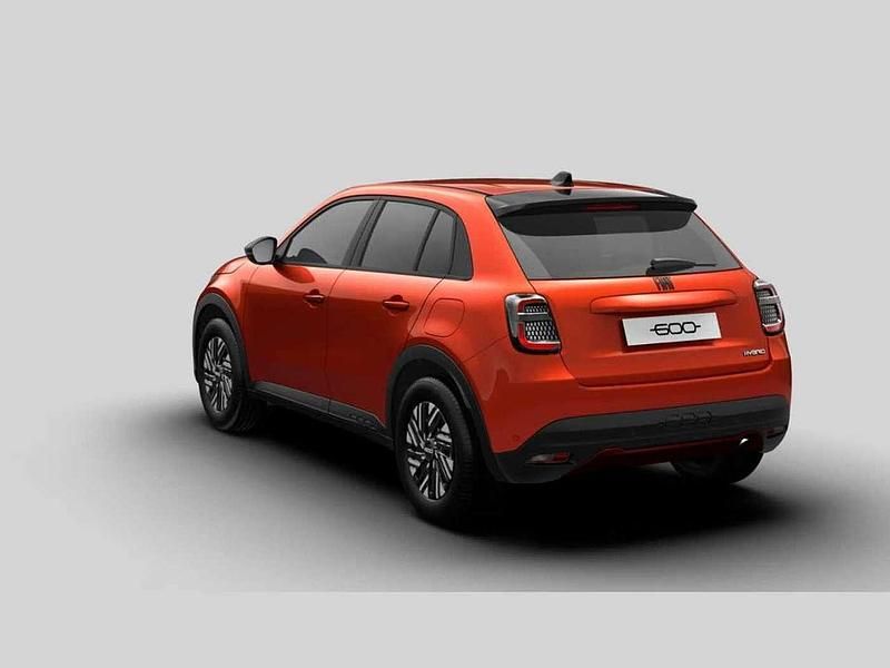 Usata Fiat 600 La Prima 122 CV (89 kW) 2024 Rosso SUV