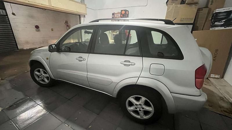 Usata Toyota RAV4 Sol 150 CV (110 kW) 2000 SUV