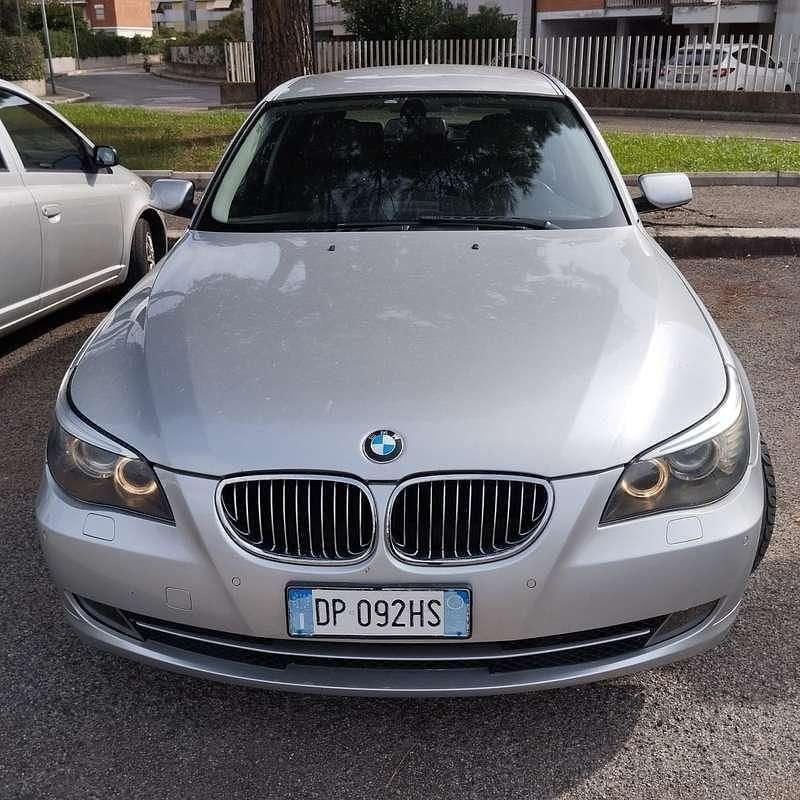 Usata BMW 520 177 CV (130 kW) 2008 Grigio Station wagon
