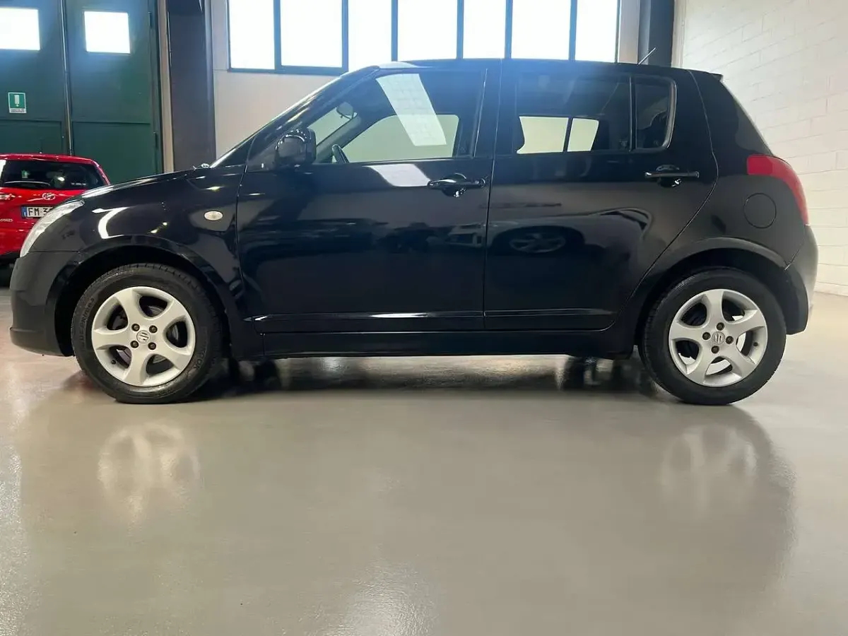 Usata Suzuki Swift GL 91 CV (66 kW) 2007 Nero Utilitaria