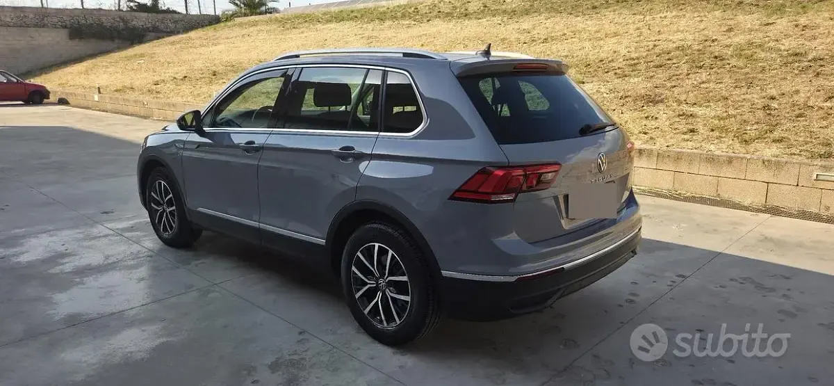 Usata VW Tiguan Life 150 CV (110 kW) 2021 Grigio SUV